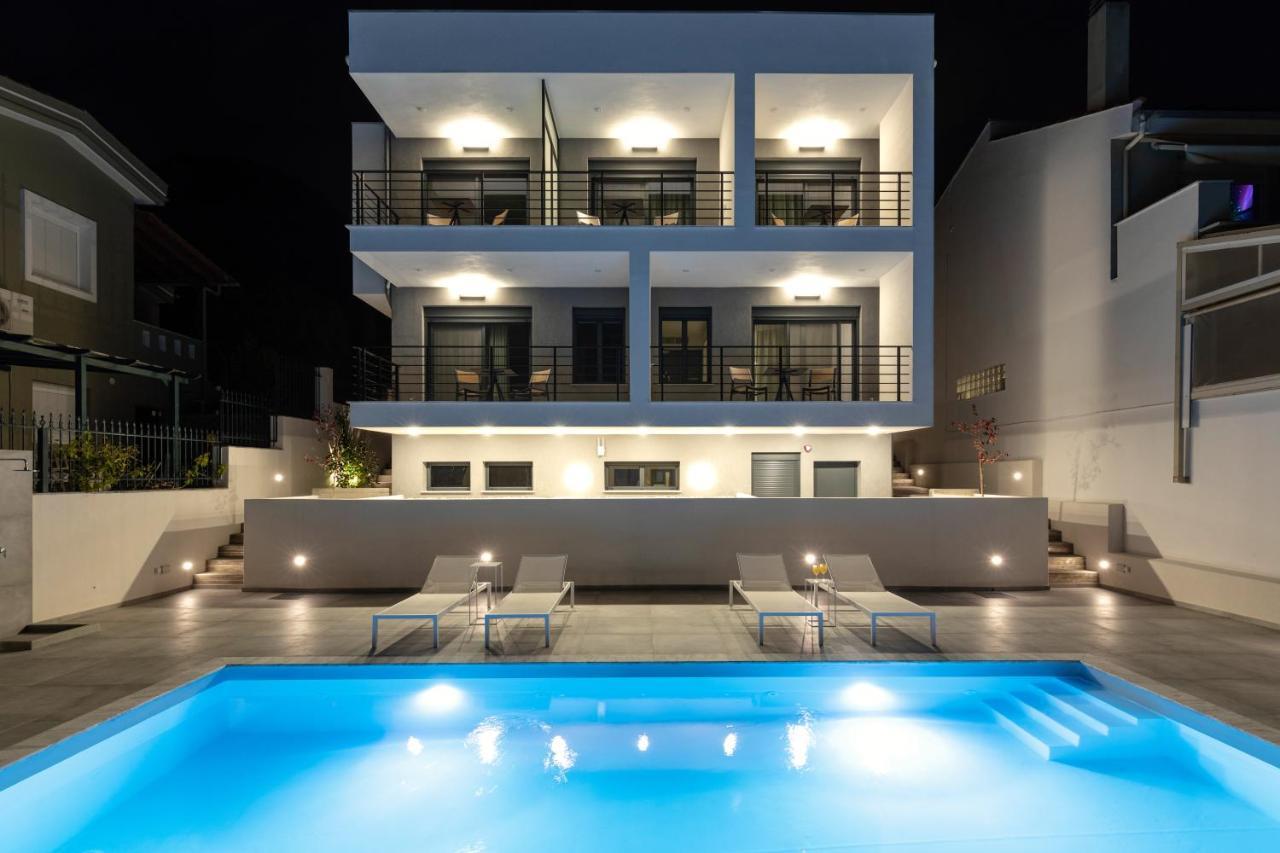 Cove Suites Nea Iraklitsa Bagian luar foto
