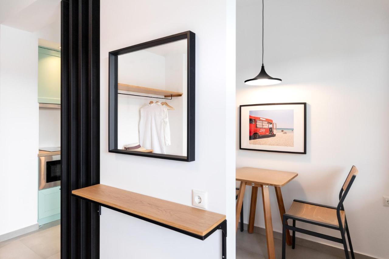 Cove Suites Nea Iraklitsa Bagian luar foto